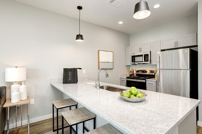 Photo - 7 at Seven Mile Creek