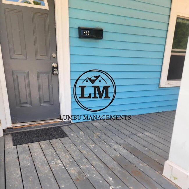 Photo - 863 Stokes St