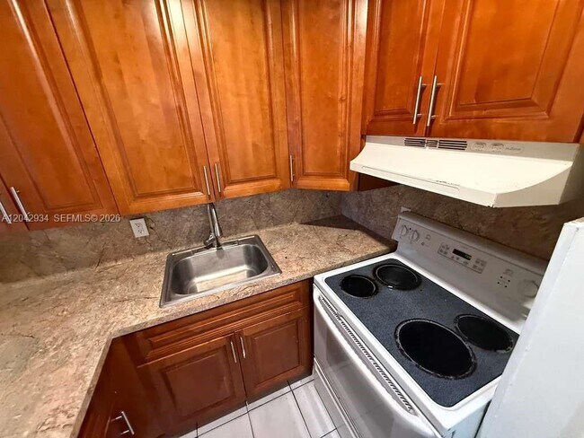 4370 NW 11th St Unit 214