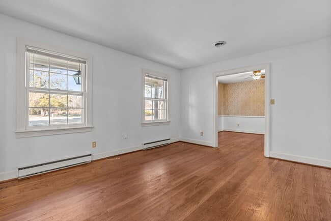 Photo - 3225 Weiss Ln