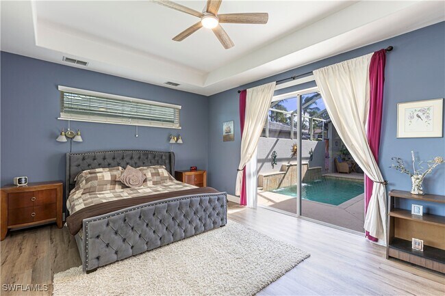 Building Photo - 1761 Tarpon Bay Dr S Unit 58