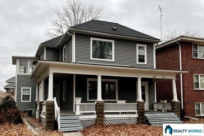 Building Photo - 1619-1623 D Street Unit 1621