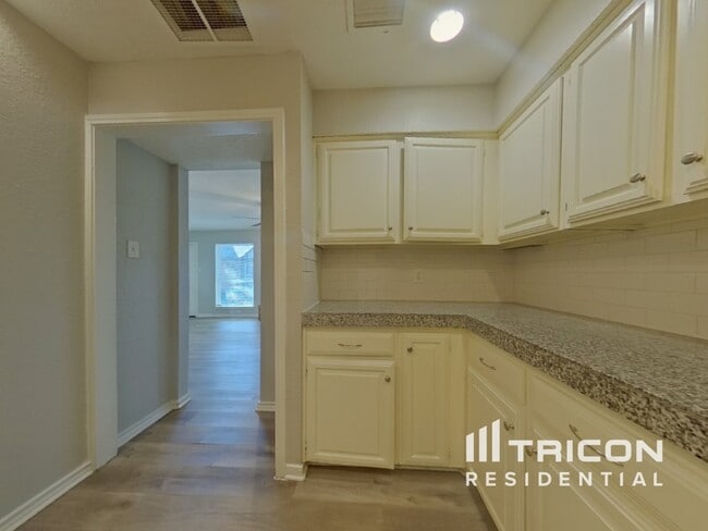 Photo - 616 Via Miramonte