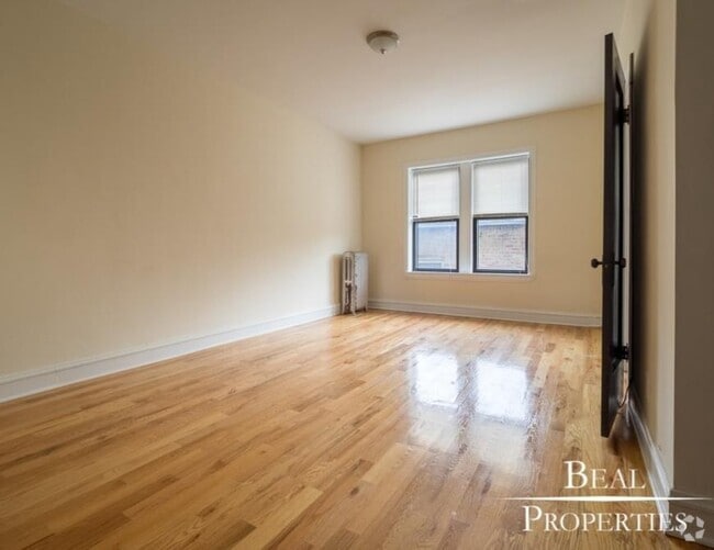 Building Photo - 0 bedroom in CHICAGO IL 60625 Unit 114 Rental
