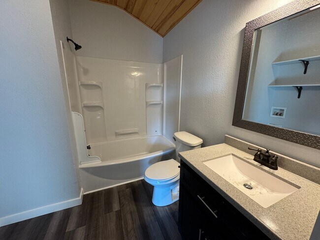 Photo - 1 Bedroom/1 Bathroom Tiny Home in Sulphur Rock