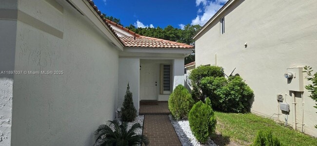 Photo - 591 Talavera Rd