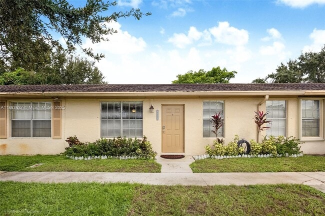 Photo - 8004 SW 20th Pl