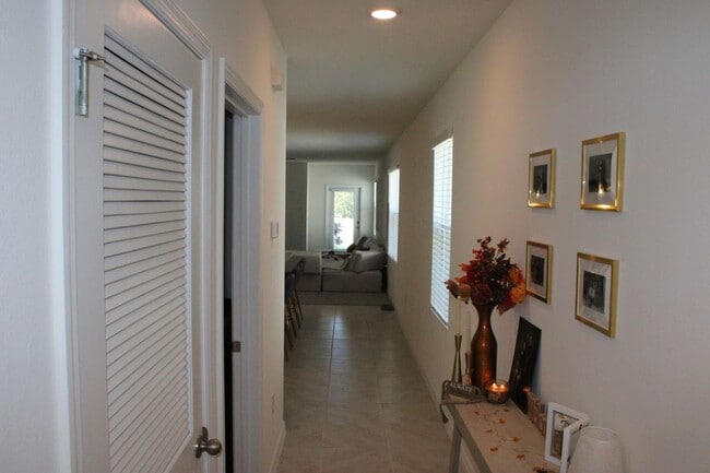 Photo - 1385 Daisy Feild Dr