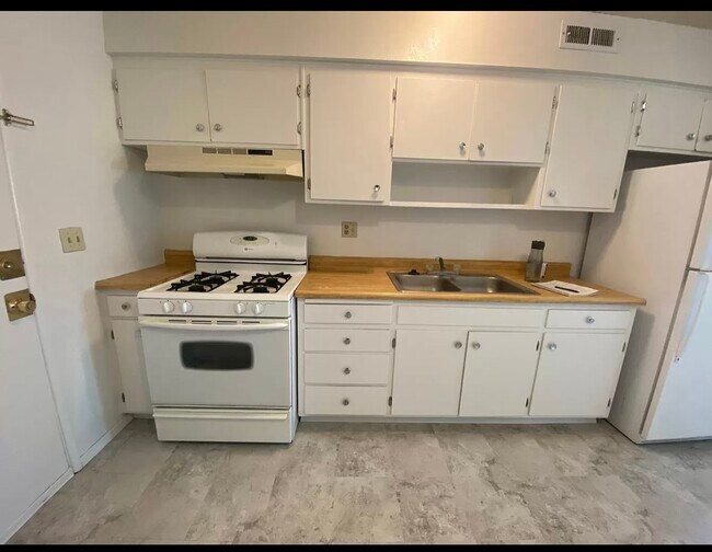 Photo - 325 S Spring St Unit 325 s spring st blythe ca