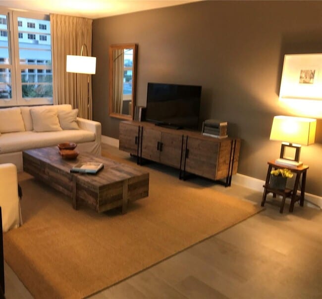 Photo - 100 Lincoln Rd