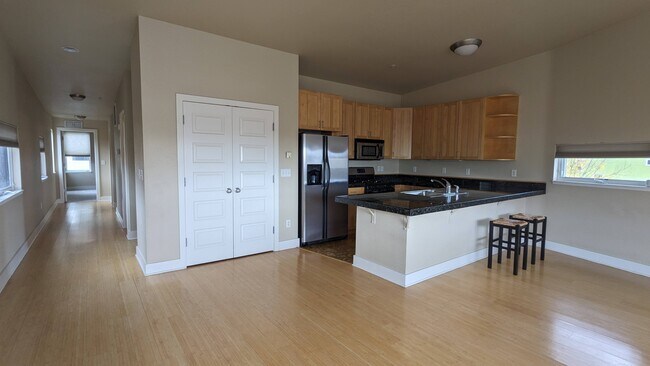 Photo - 2020 Ionosphere St Unit 16