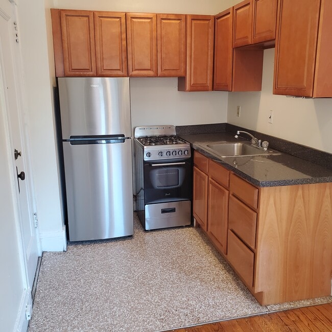 Building Photo - 24 Langdon St Unit #10 Rental