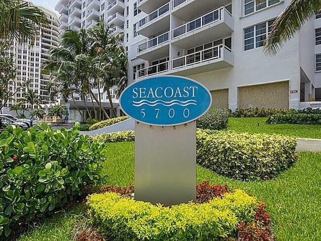 Photo - 5700 Collins Ave Unit 8A