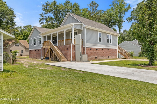 Building Photo - 218 Spring Dr Rental