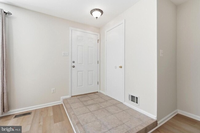 Photo - 7691 Northern Oaks Ct