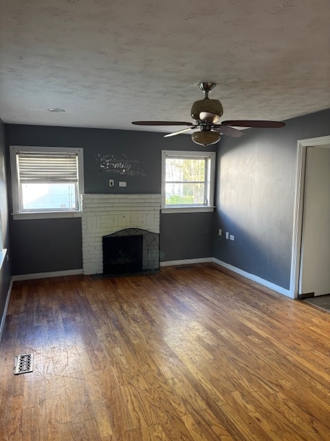 Photo - 201 Connelly St