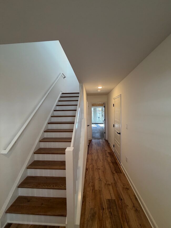 Photo - 1420 Derby Dr