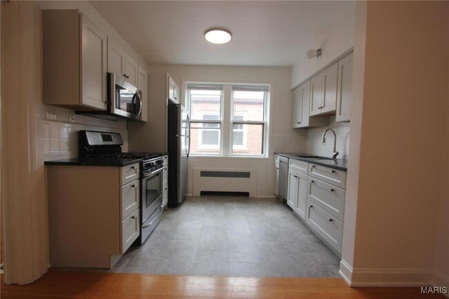 Photo - 3963-3965 Fillmore St