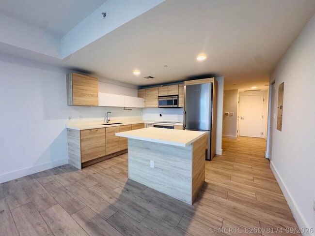 Photo - 16385 Biscayne Blvd Unit 1204