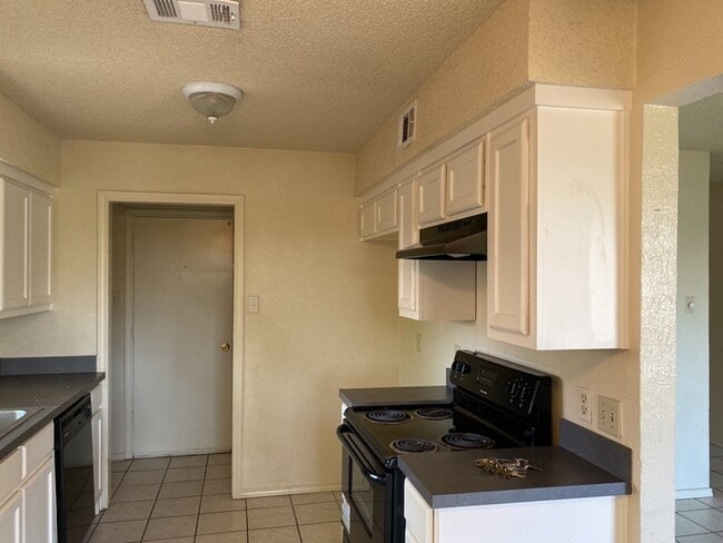 Photo - Arlington 3/2.5/2 duplex coming soon.