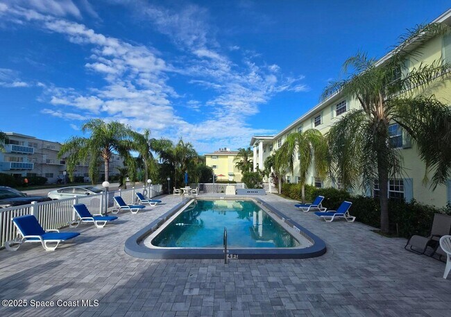 Photo - 230 Columbia Dr Unidad 209