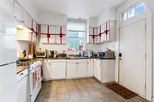 Photo - 7015 Willow St