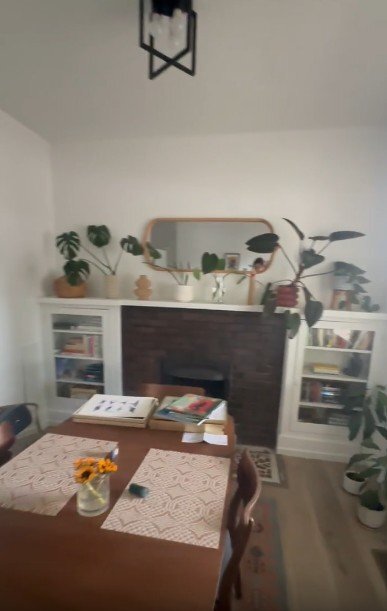 Photo - 366 E Hubbard Ave