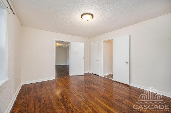 Photo - 707 N Forest Ave