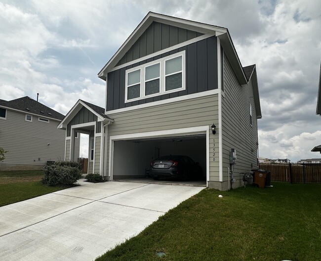 Building Photo - 13520 Long Island Dr Rental