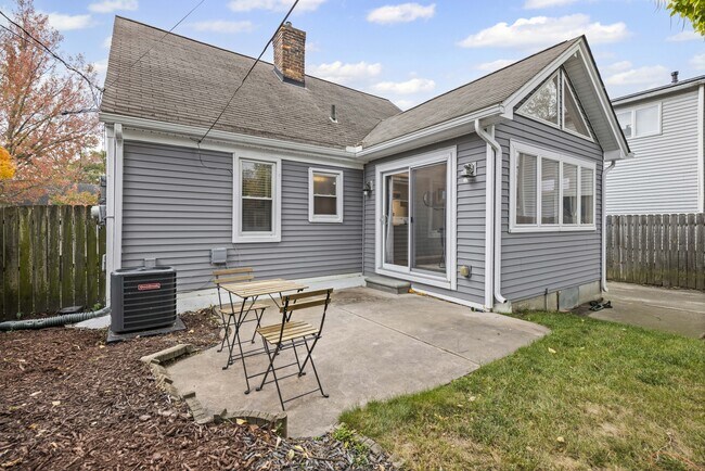 Photo - 1901 Haynes St