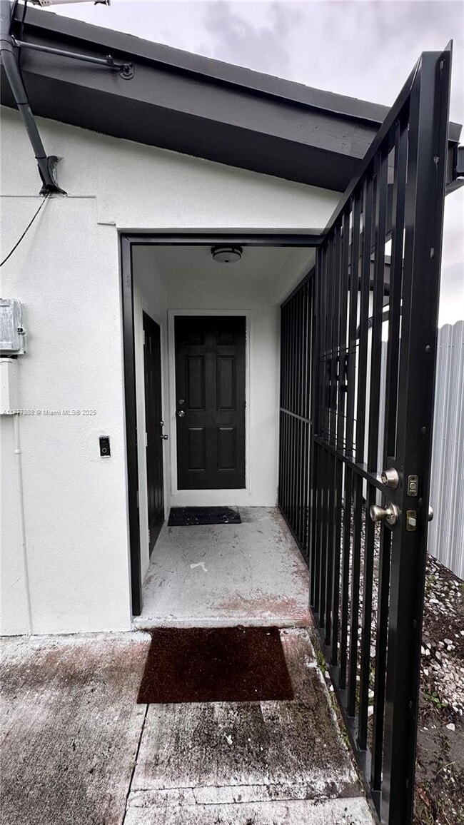 Photo - 2415 Thomas St House