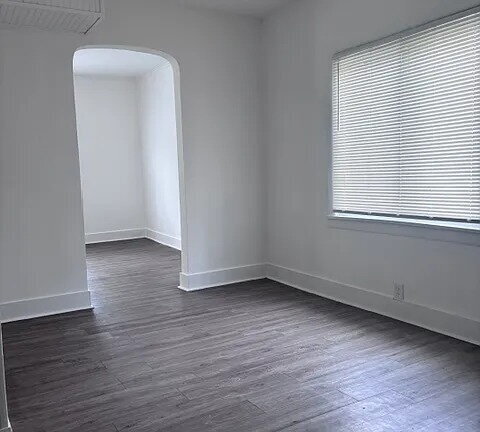 Building Photo - Welcome home to your charming newly renovated 4 bedroom 2 bathroom home