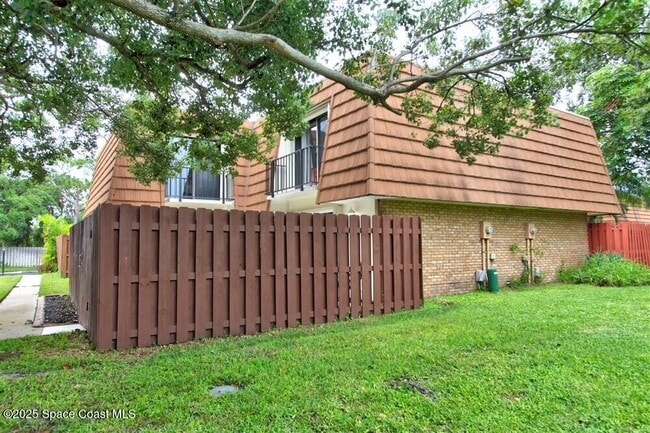 Building Photo - 1717 Patty Cir NE