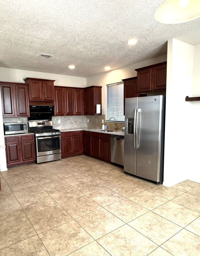 Photo - 966 Verdinal Ln