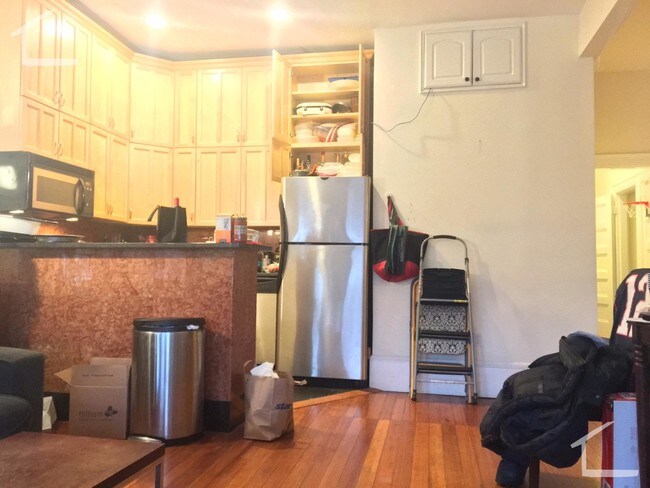 1689 Beacon St