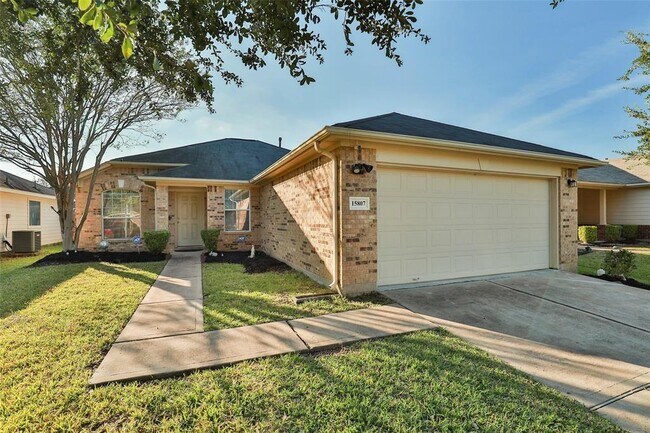 Photo - 15807 Sarasam Creek Ct