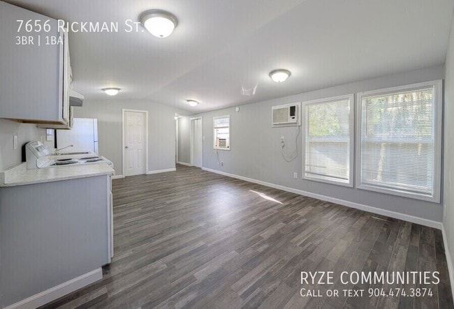 Photo - 7656 Rickman St