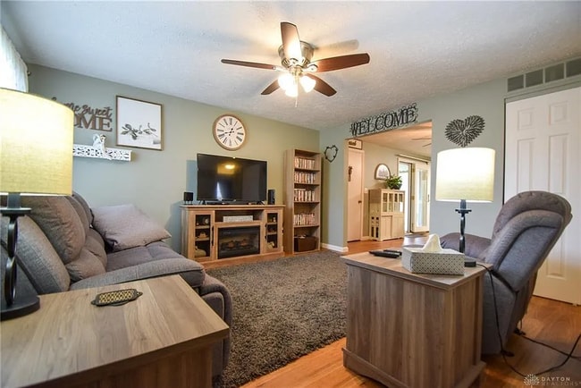 Photo - 4713 Taylorsville Rd