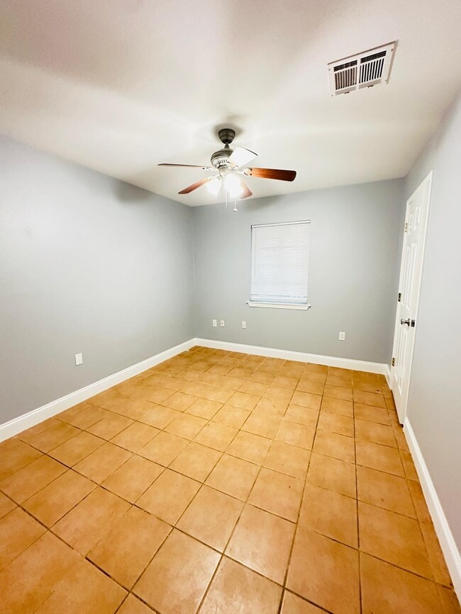 Photo - 6317 Bellaire Dr Unit 6317