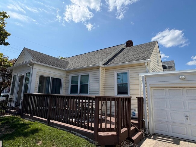 Photo - 7703 Winchester Ave