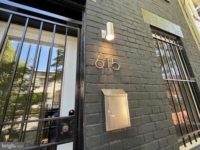 Photo - 615 14th Pl NE Townhome