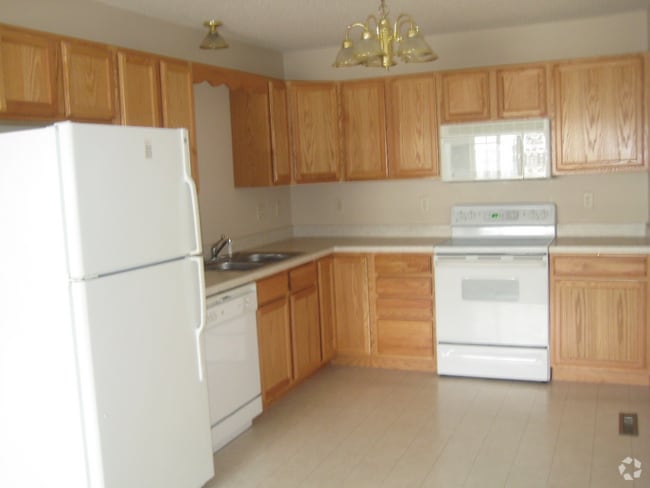 Building Photo - 1613 County Rd D E Rental