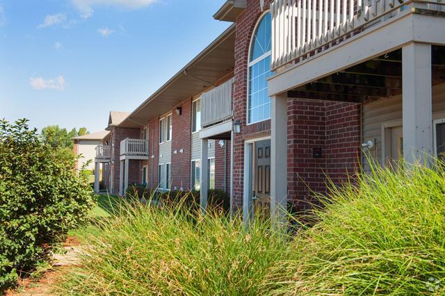 Springbrook Meadows Apartments - Springbrook Meadows Apartments