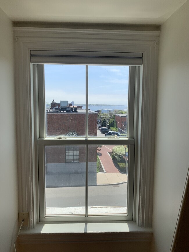 Vista - 96 Middle St Unidad 4