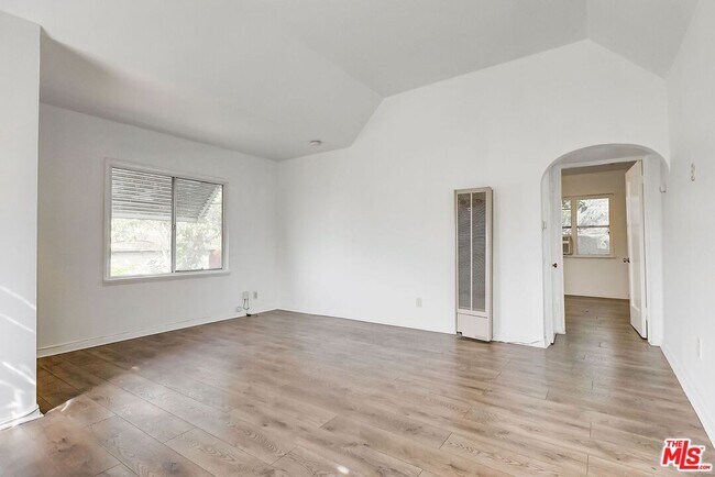 Photo - 288 S Coronado St