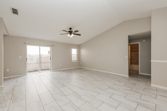 Photo - 1449 Mohrlake Dr