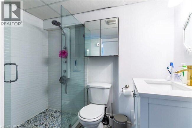 Photo - 252 Thorner Dr