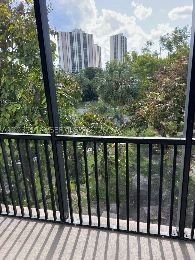 Photo - 3301 N Country Club Dr Unit 407