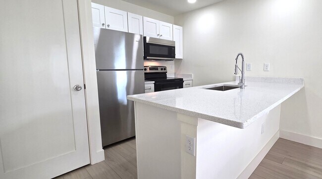 Photo - 925 13th Ave S Unit 925