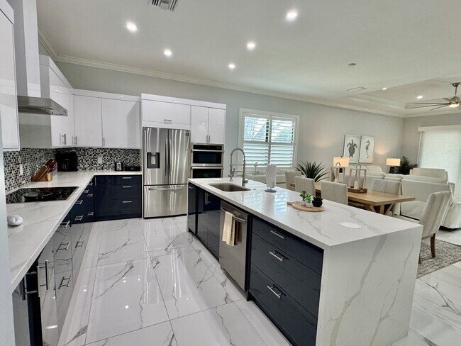 Photo - 656 108th Ave N